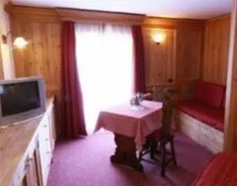 Cime Bianche Otel 3*