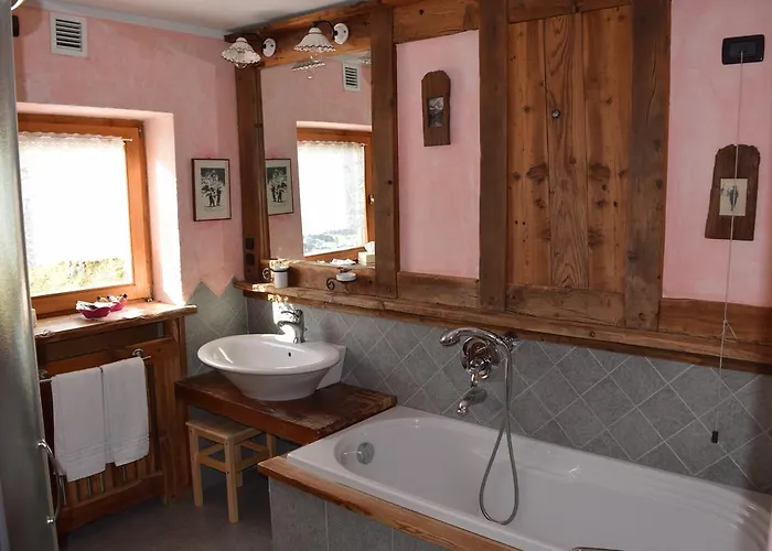 Cime Bianche Готель 3*